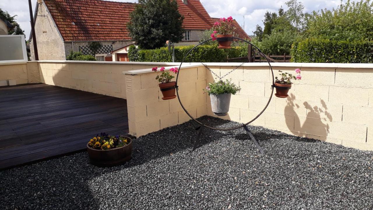Gite " Le Vieux Noyer" Liesville-sur-Douve Exterior photo